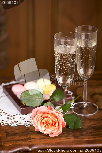Image of champagne with  macaroons
