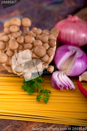 Image of Italian pasta and mushroom sauce ingredients