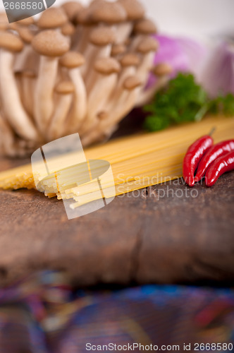 Image of Italian pasta and mushroom sauce ingredients