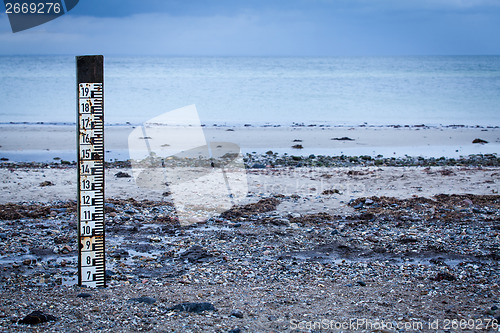 Image of Tidal marker to measure the depth of the high tide