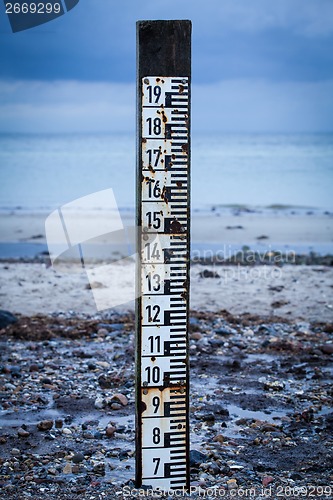 Image of Tidal marker to measure the depth of the high tide