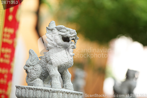 Image of Lion statue stone