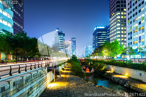 Image of Cheonggyecheon in seoul