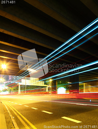 Image of Traffic pass through tunnel