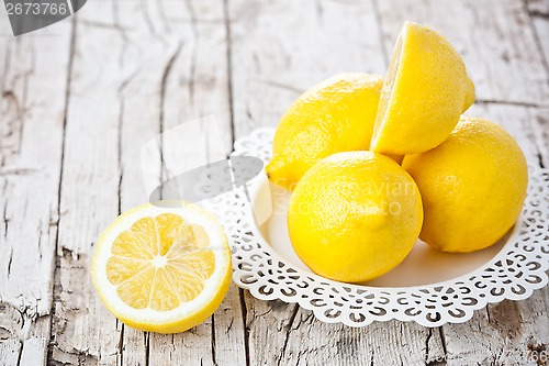 Image of fresh lemons