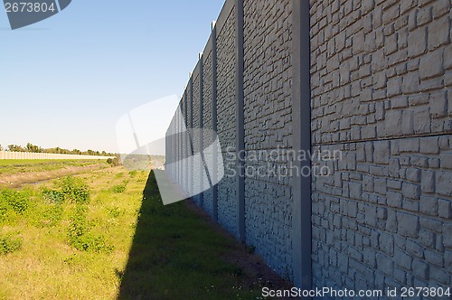 Image of wall with vanishing point and field