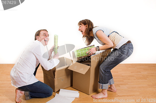 Image of couple moving in appartment