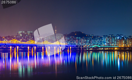 Image of Seoul city at night