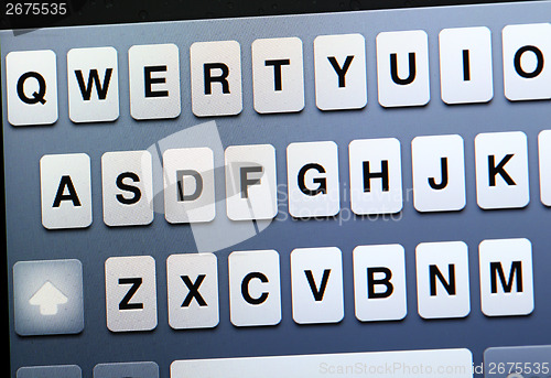 Image of Qwerty keyboard on tablet