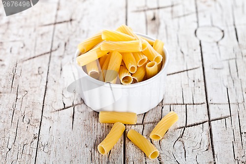 Image of uncooked pasta in a bowl