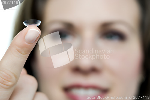Image of Woman with contact lense