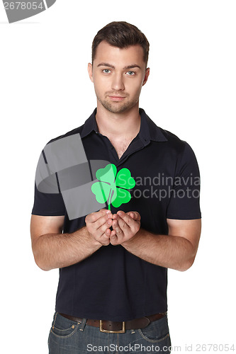 Image of Male showing green clover leaf