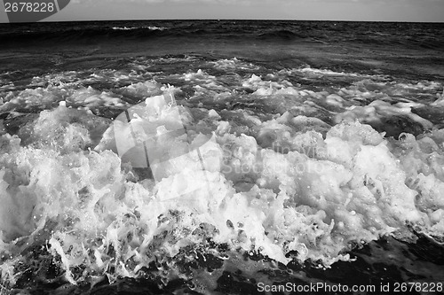 Image of Waves and sea black and white