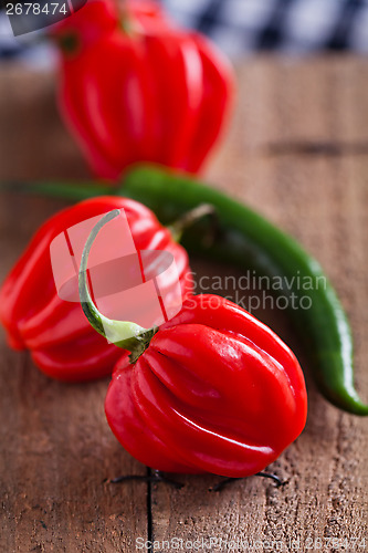 Image of Red and green chili peppers