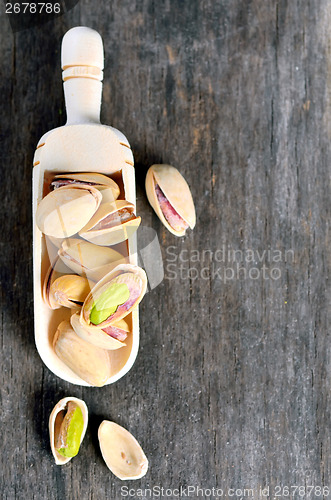 Image of pistachios with shell