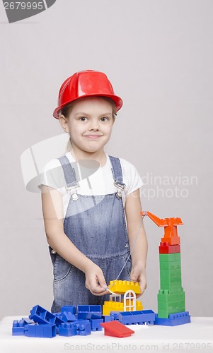 Image of Girl builds a house from the designer