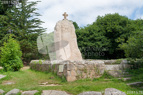 Image of Menhir of Saint-Uzec