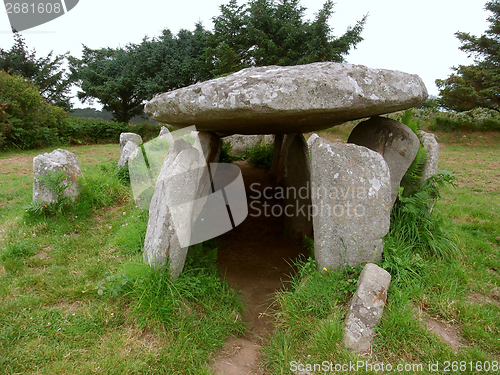 Image of Gallery grave in Brittany