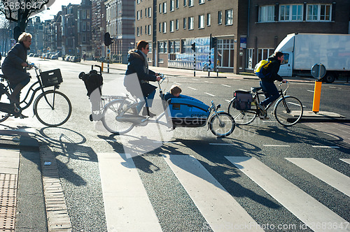 Image of Amsterdam bicyclists