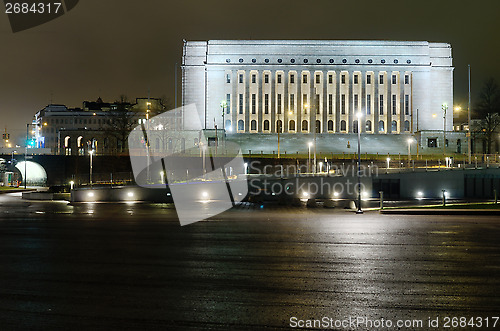 Image of finnish parliament building at night