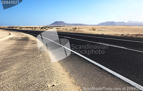 Image of Road across the desert