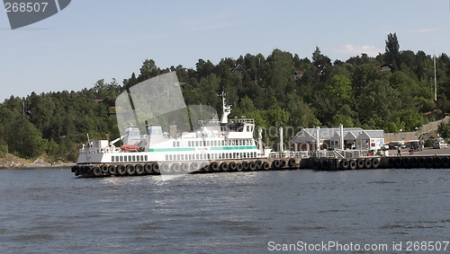 Image of Ferry at jetty.