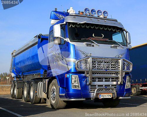Image of Blue Volvo Asphalt Truck
