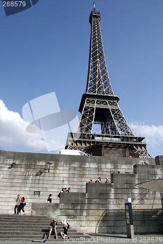 Image of Eiffel Tower of Paris, France