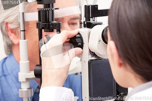 Image of Optometrist Doing Sight Testing