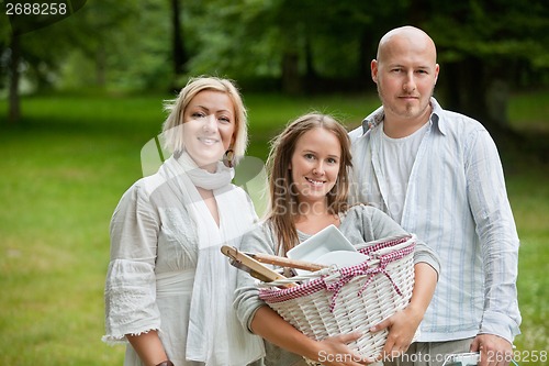 Image of Family All Set For An Outdoor Picnic