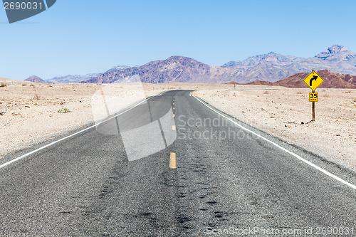 Image of Road in the desert