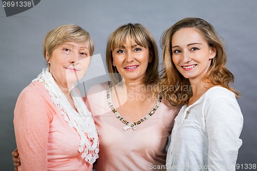 Image of Three generations with a striking resemblance