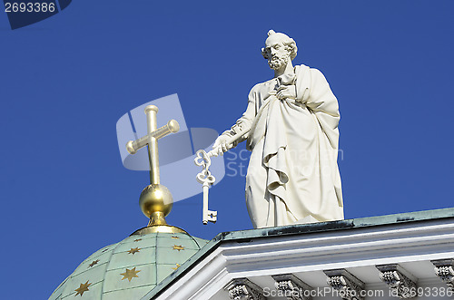 Image of sculpture of Apostle Peter at the Cathedral in Helsinki, Finland