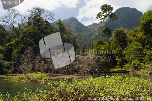 Image of Chiew Lan Lake (Rajjaphapa Dam), Thailand