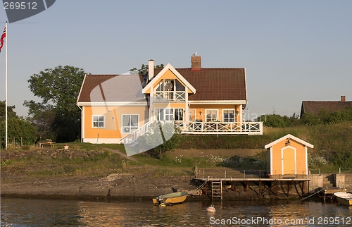 Image of Yellow house