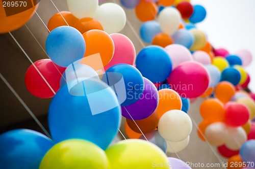 Image of Colourful air balloons.