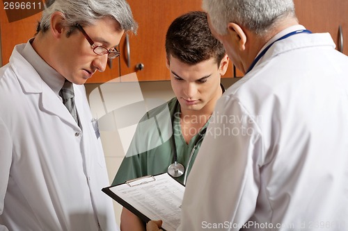 Image of Medical Professionals In a Discussion