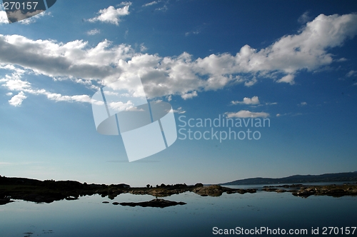 Image of Sea and sky