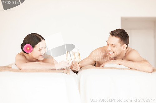 Image of couple in spa