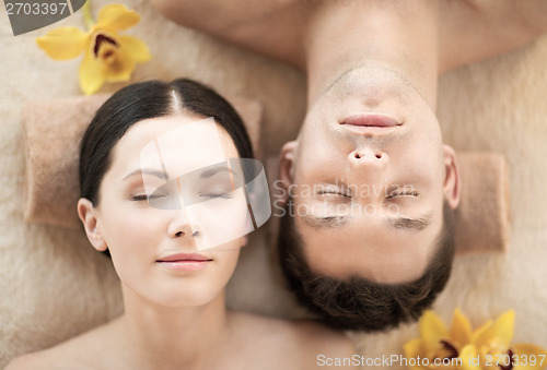 Image of couple in spa