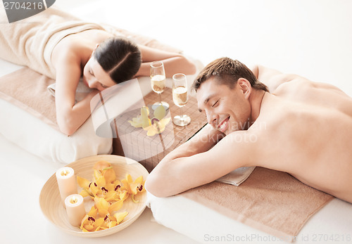 Image of couple in spa