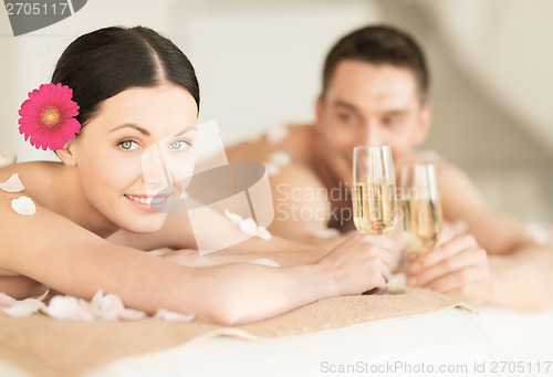 Image of couple in spa