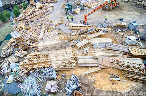 Image of busy construction site in a city