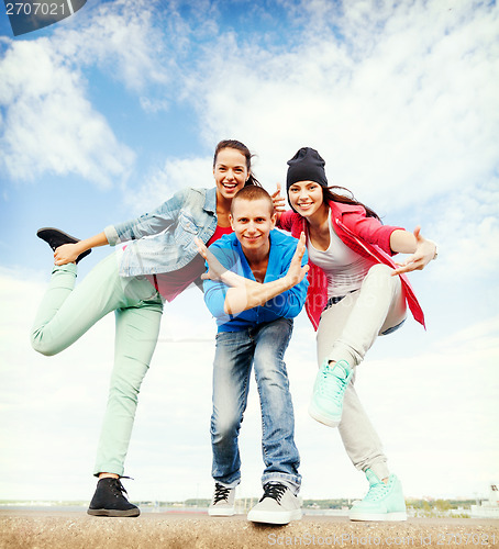 Image of group of teenagers dancing