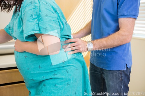 Image of Acupressure Pain Relief During Labour