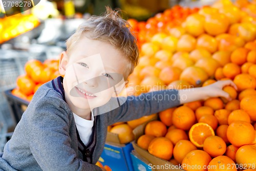 Image of kid shopping