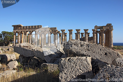 Image of Greek temple