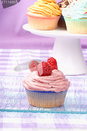 Image of Raspberry cupcakes