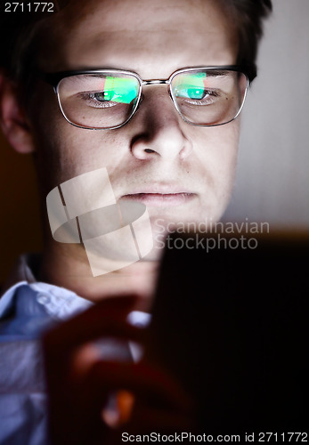 Image of Tablet reflect glasses 