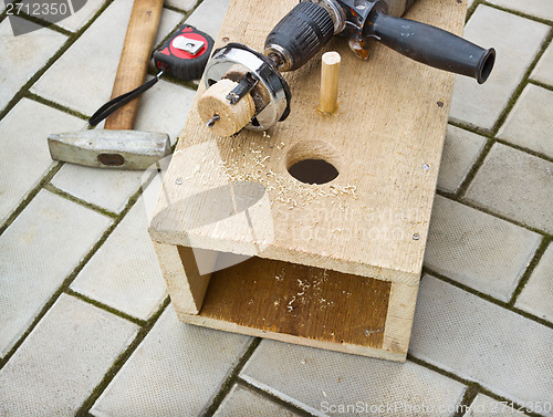 Image of Making a birdhouse from boards spring